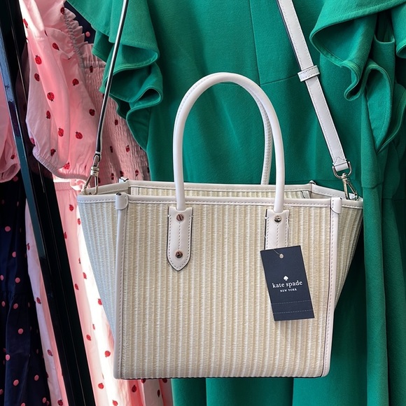 Kate Spade Ella Small Ladybug Tote Bag
COLOR:
Natural Multi
NWT - Picture 8 of 16